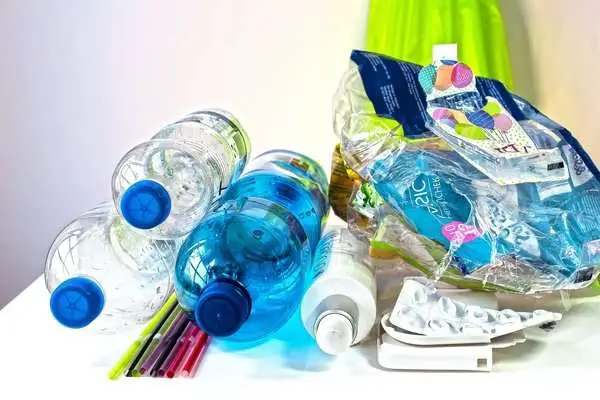 upcycling plastic bottles